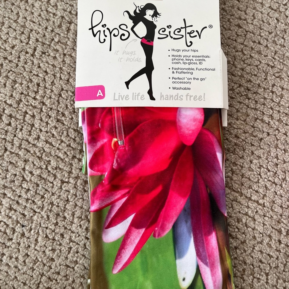 Hipssister accessory holder